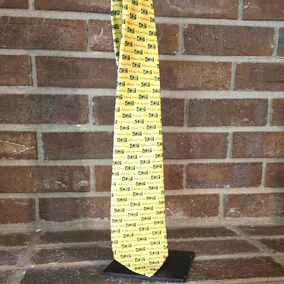 Vineyard Vines Custom Collection Rare Mens Silk Tie Yellow